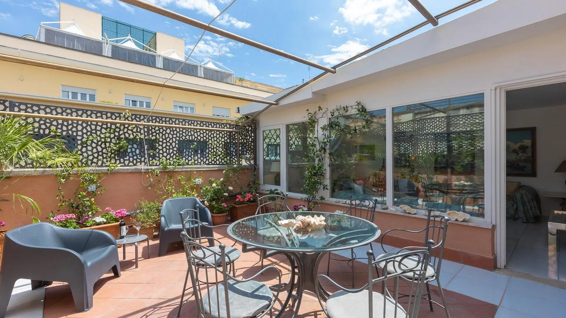 Apartment Tre Lune Penthouse By Rental In Roma