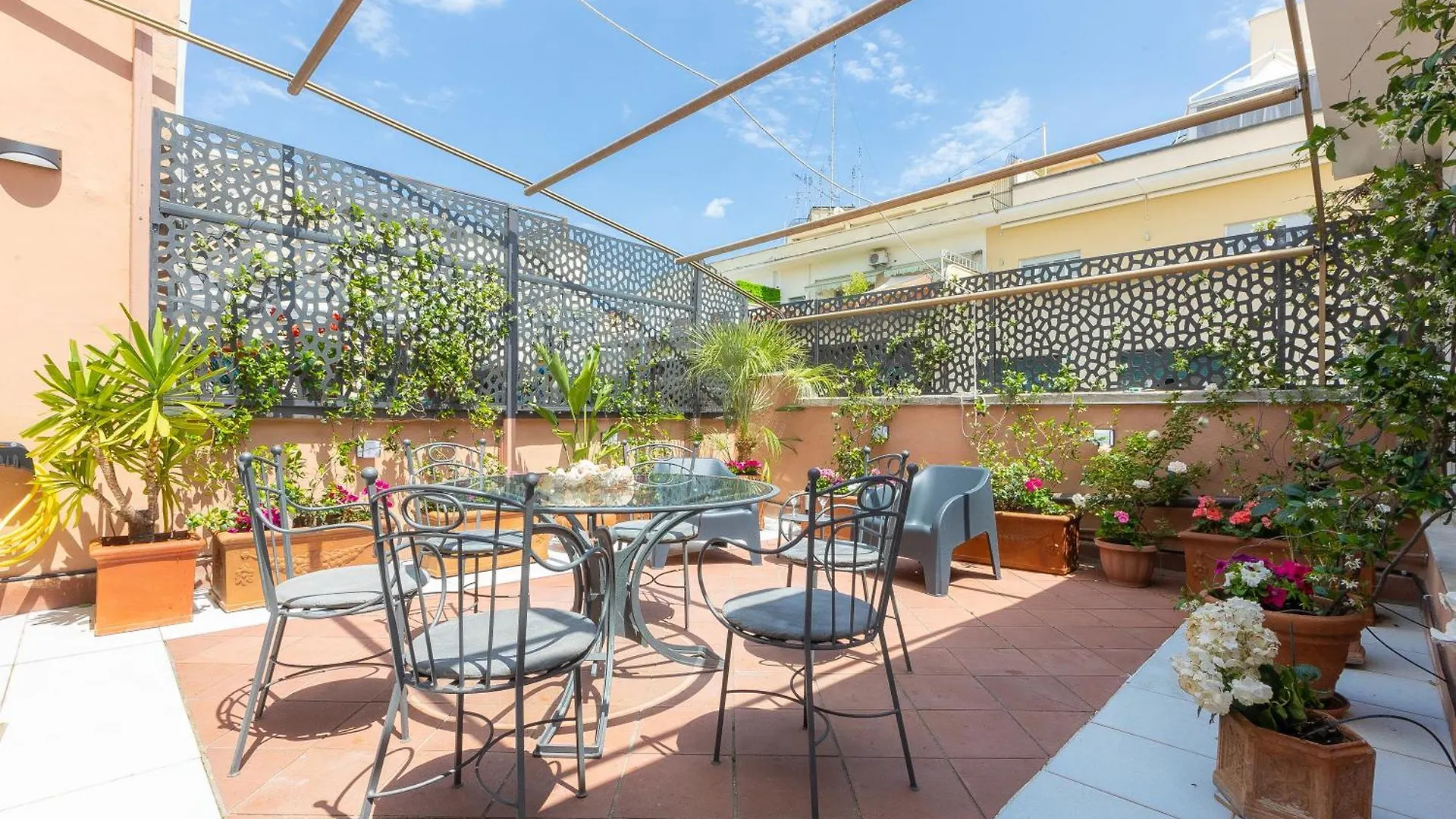 Tre Lune Penthouse By Rental In Roma
